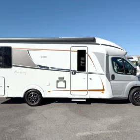 14256 Burstner Lyseo 744 Motorhome - Exterior Right