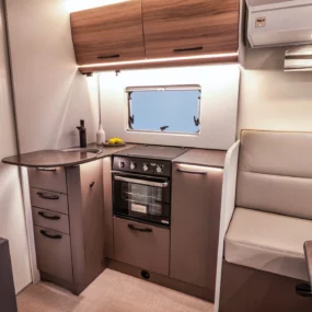 Burstner B66 684 TD Motorhome - Kitchen