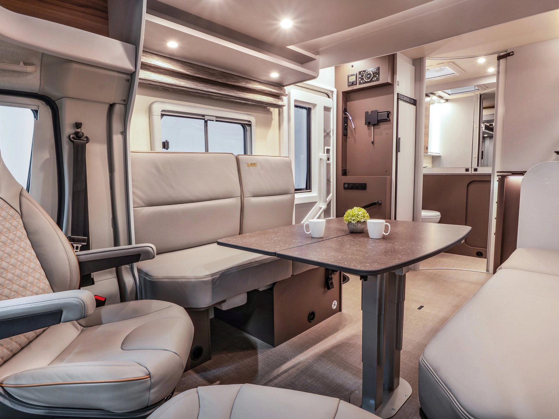 Burstner B66 684 TD Motorhome - Lounge