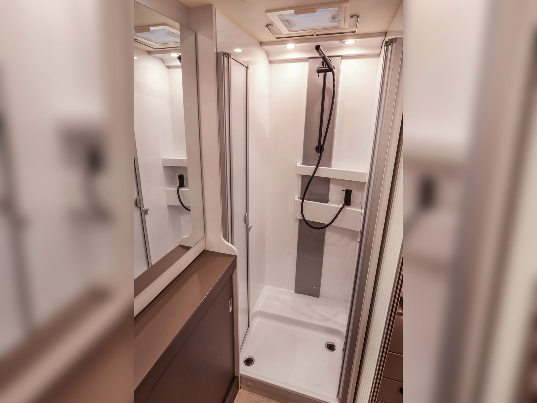 Burstner B66 684 TD Motorhome - Washroom Shower