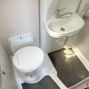 Auto-Sleeper Bourton Bathroom