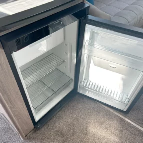 Auto-Sleeper Bourton Dometic Fridge Freezer