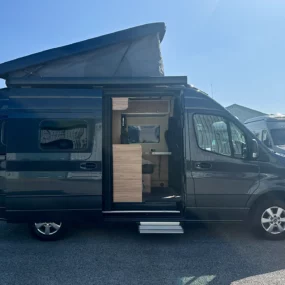 Hymer Grand Canyon S Exterior Pop Top