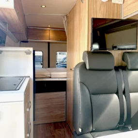Hymer Grand Canyon S Interior