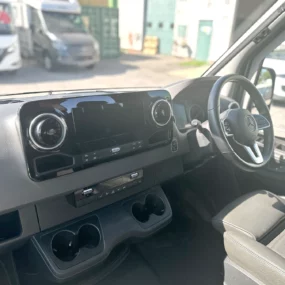 Hymer Grand Canyon S Multimedia System