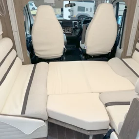 Roller Team T-Line 590 Bed Conversion Lounge