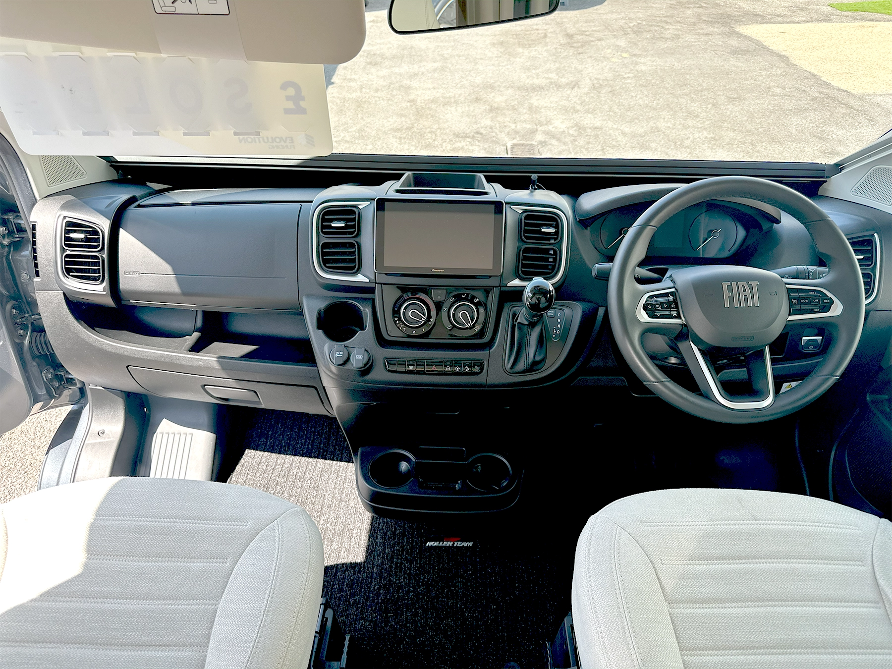 Roller Team T-Line 590 Drivers Cab