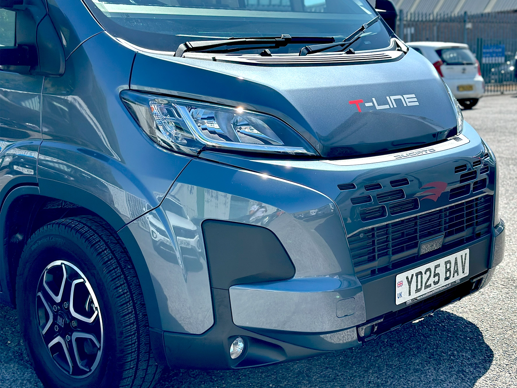 Roller Team T-Line 590 Exterior Front Grill