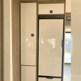 Roller Team T-Line 590 Fridge Freezer & Storage