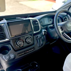 Roller Team T-Line 590 Multi Media System & Steering Wheel