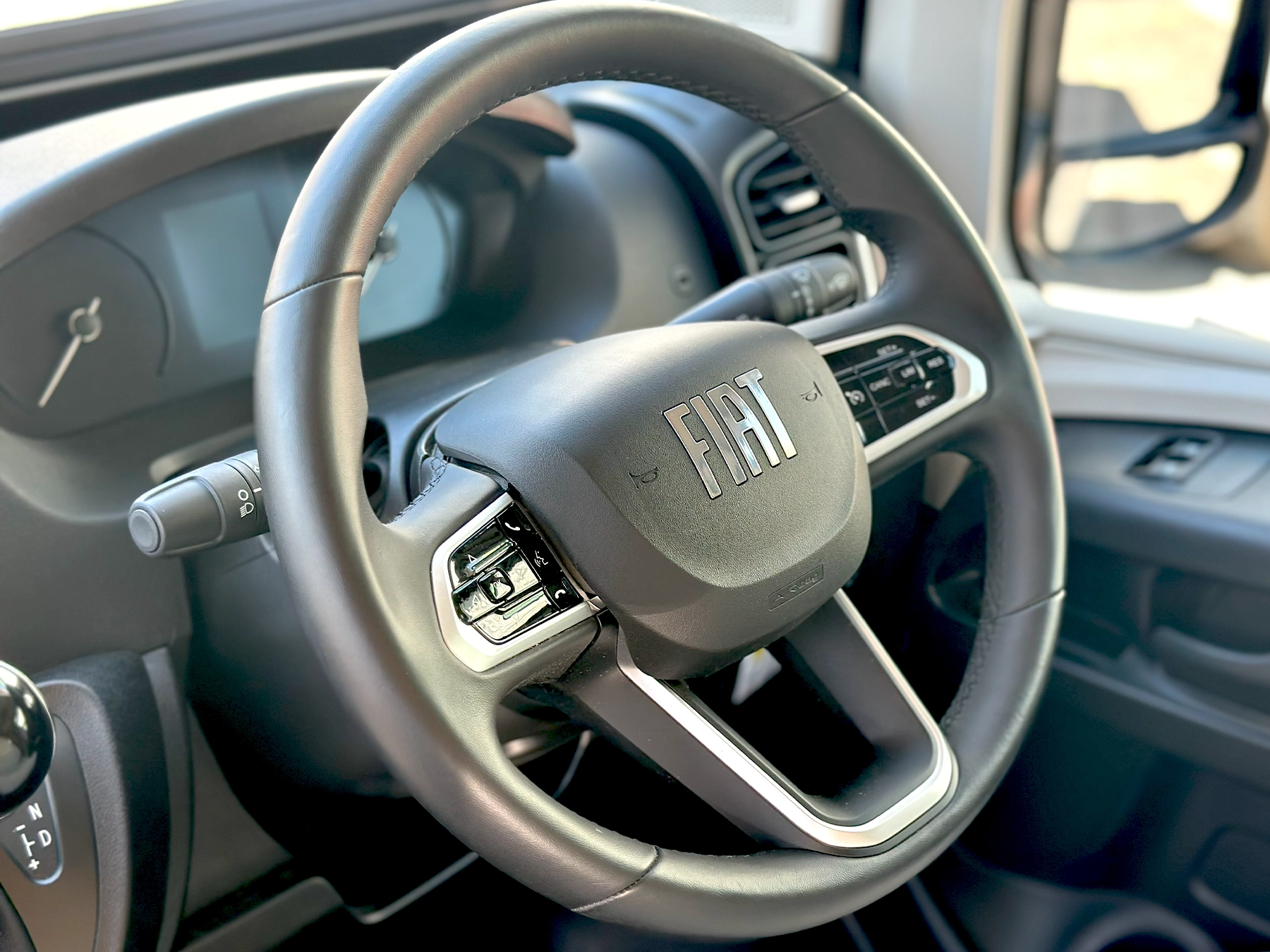 Roller Team T-Line 590 Steering Wheel