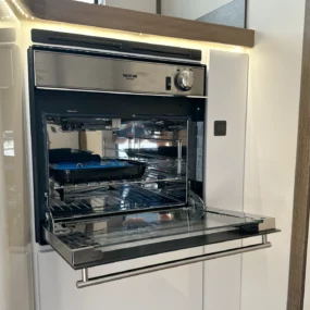 Roller Team T-Line 590 Thetford Oven