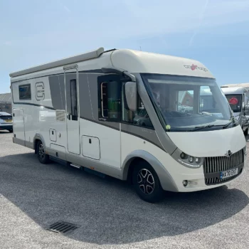 Carthago Chic C-Line 5.0 QBL Exterior Main Front