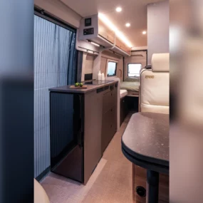 Burstner B66 640 Campervan - Kitchen
