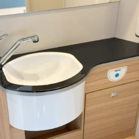Dethleff Globebus i6 Bathroom Sink