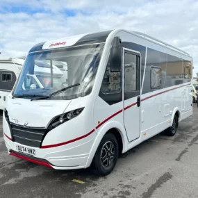 Dethleff Globebus i6 Exterior Front Right Side
