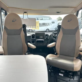Dethleff Globebus i6 Swivel Front Cab Seats