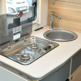 Dethleffs Globebus T1 Kitchen Worktop Sink & Hob