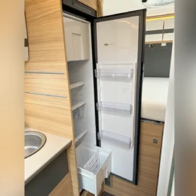 Dethleffs Globebus T1 Thetford Fridge Freezer