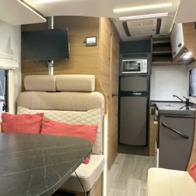 Benimar Tessoro T481 Interior
