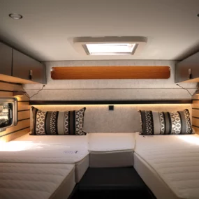 Hymer ML-T 570 Xperience Motorhome - Bedroom