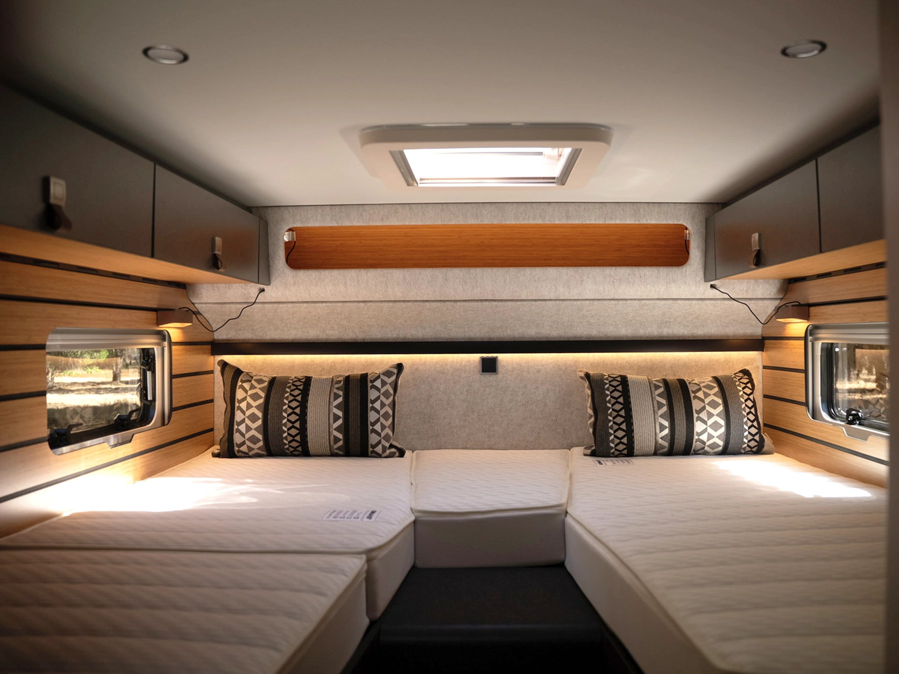 Hymer ML-T 570 Xperience Motorhome - Bedroom