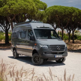 Hymer Grand Canyon S Crossover Campervan - Exterior Lifestyle 6