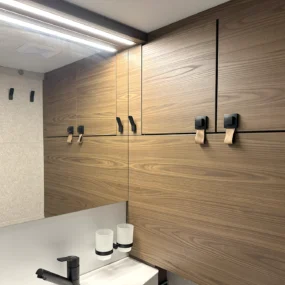 Hymer ML-T 580 AWD Bathroom Mirror & Cupboard