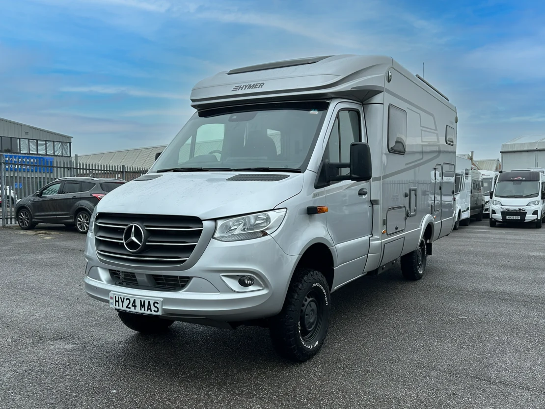 Hymer ML-T 580 AWD Exterior Front Right Side