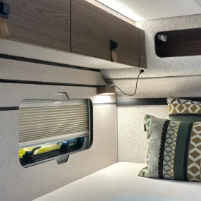 Hymer ML-T 580 AWD Rear Window