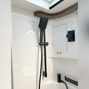 Hymer ML-T 580 AWD Shower Head