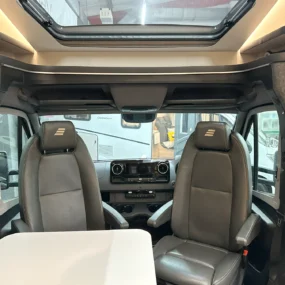 Hymer ML-T 580 AWD Swivel Front Cab Seats