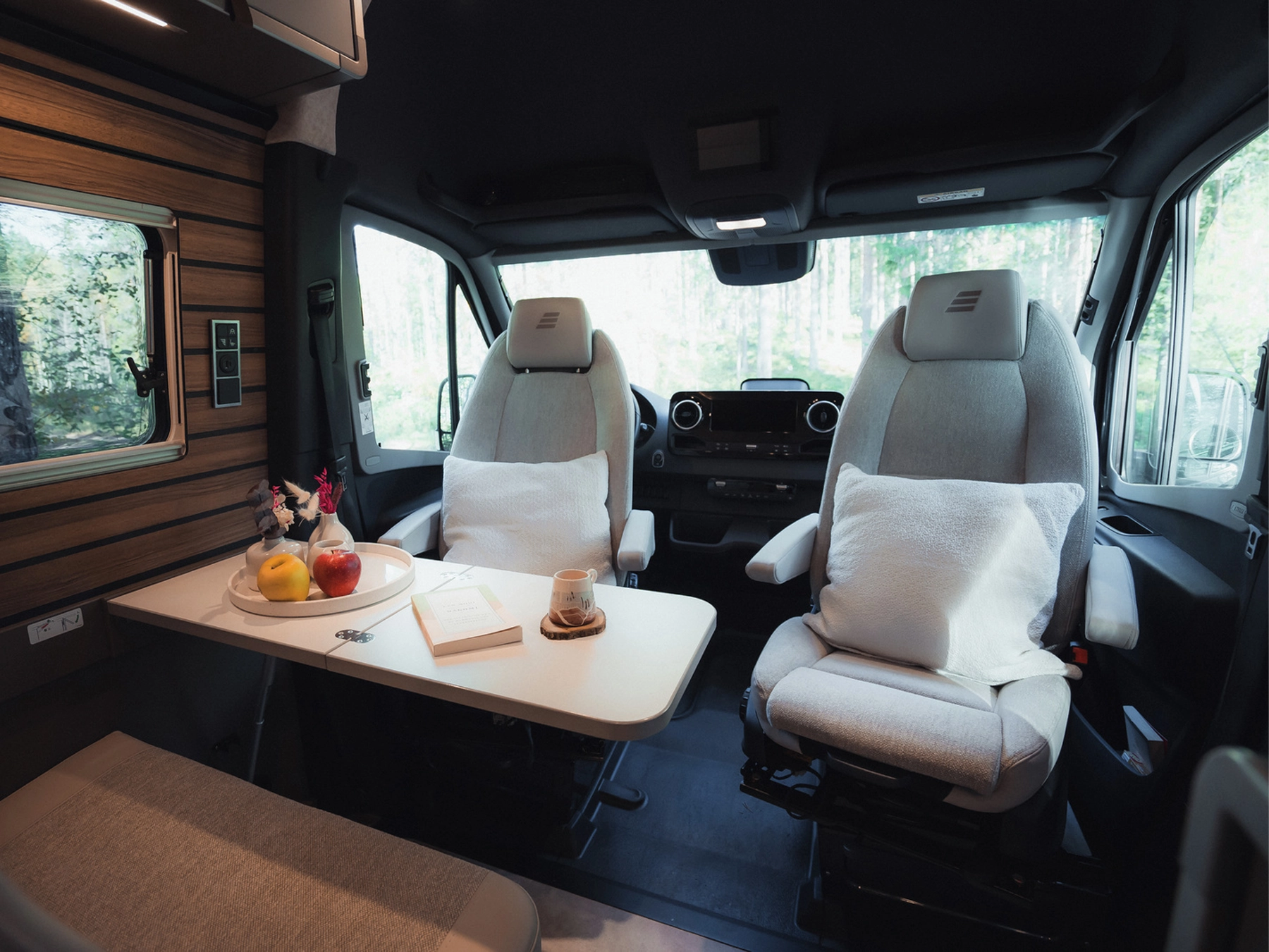 Hymer Grand Canyon S Xperience Campervan - Cab Seats
