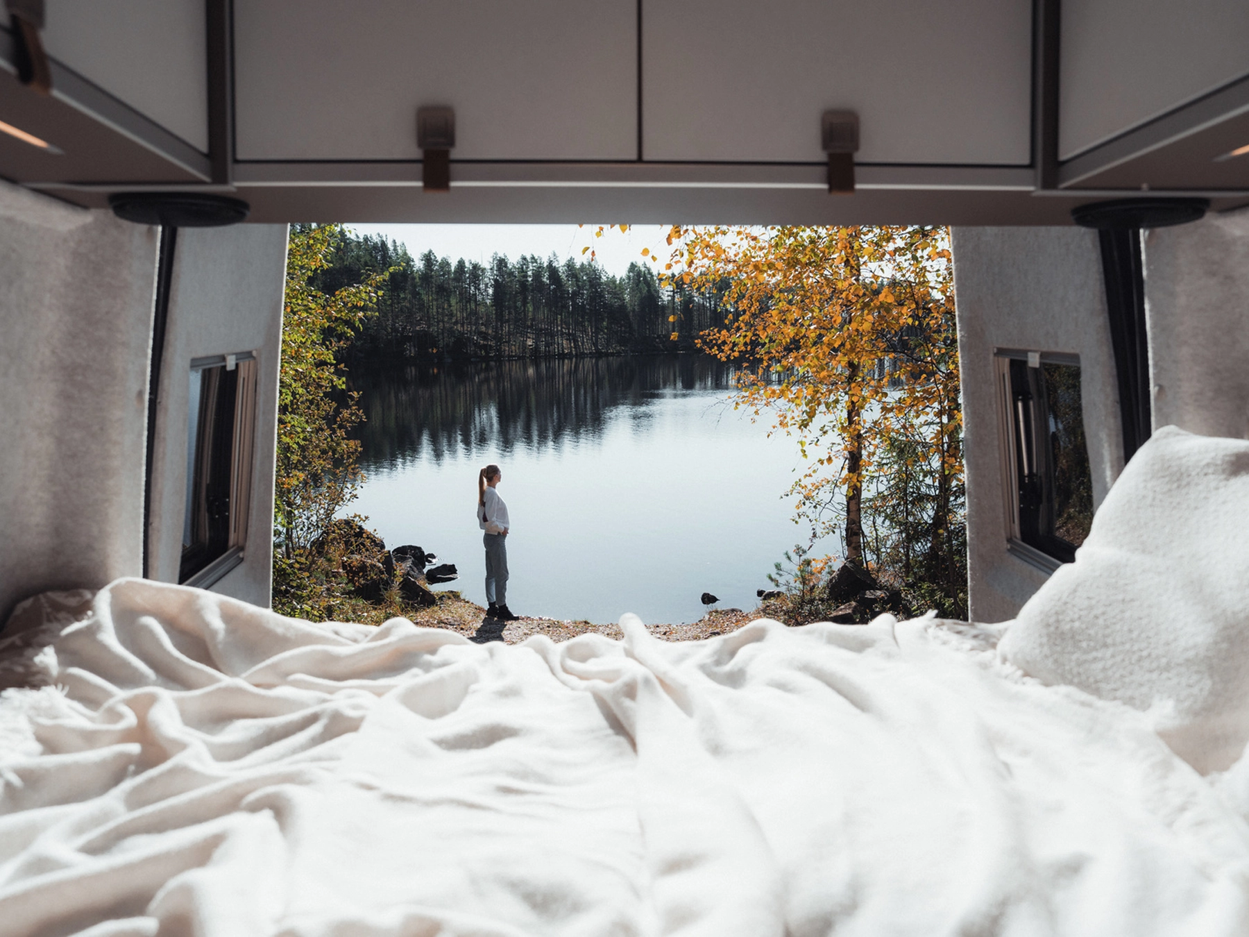 Hymer Grand Canyon S Xperience Campervan - Lifestyle 3